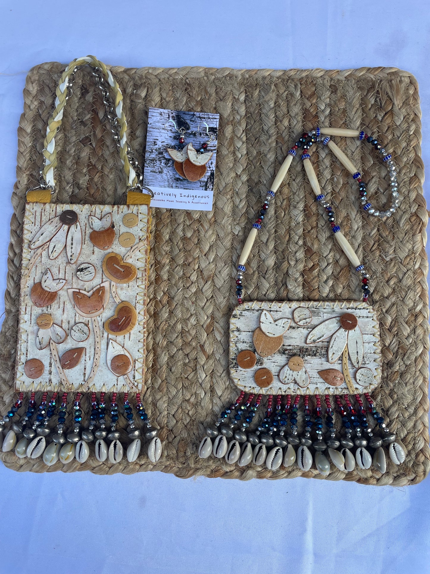 Birchbarkberry and Floral Blooms Set