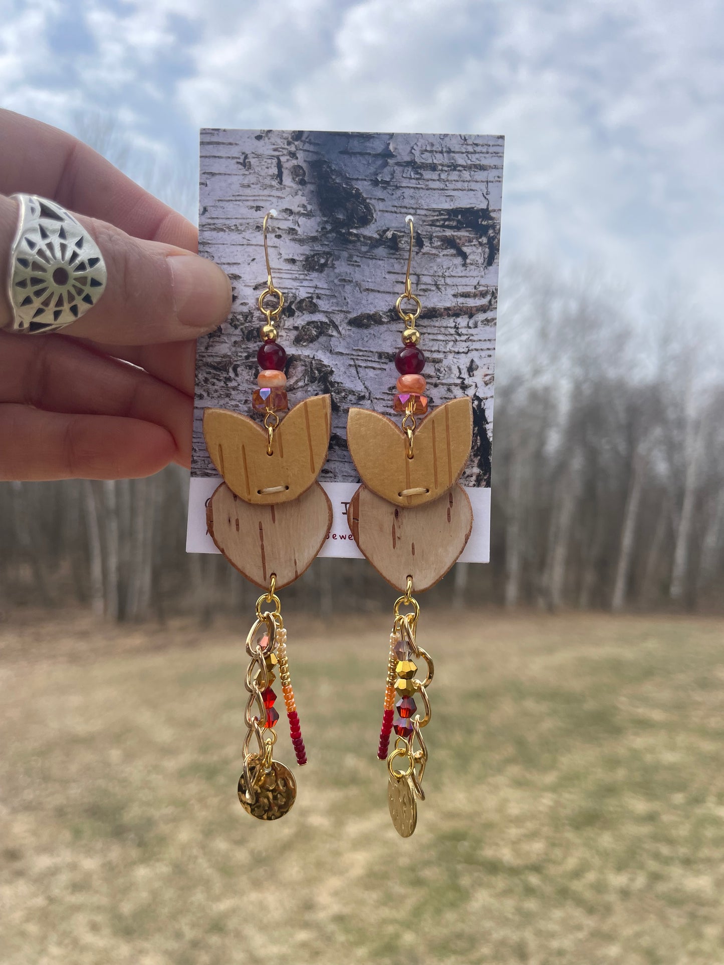 Birchbarkberry Earrings with Lions Paw Shell