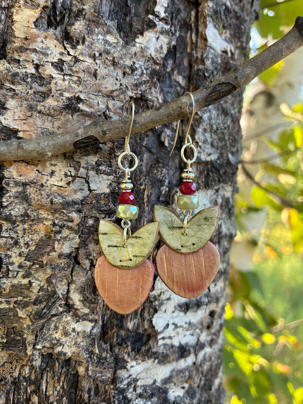Ode’imin Birchbarkberry Earrings